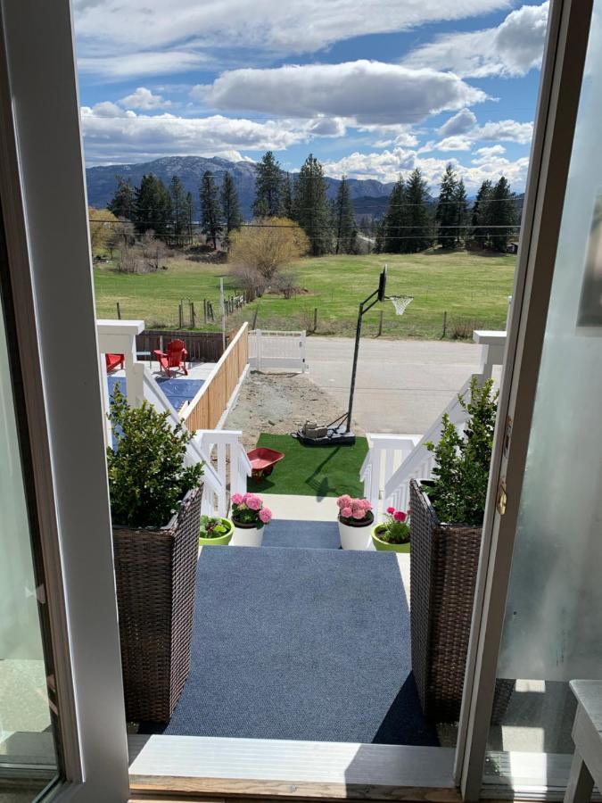 Salish B&B And Spa West Kelowna Exterior photo