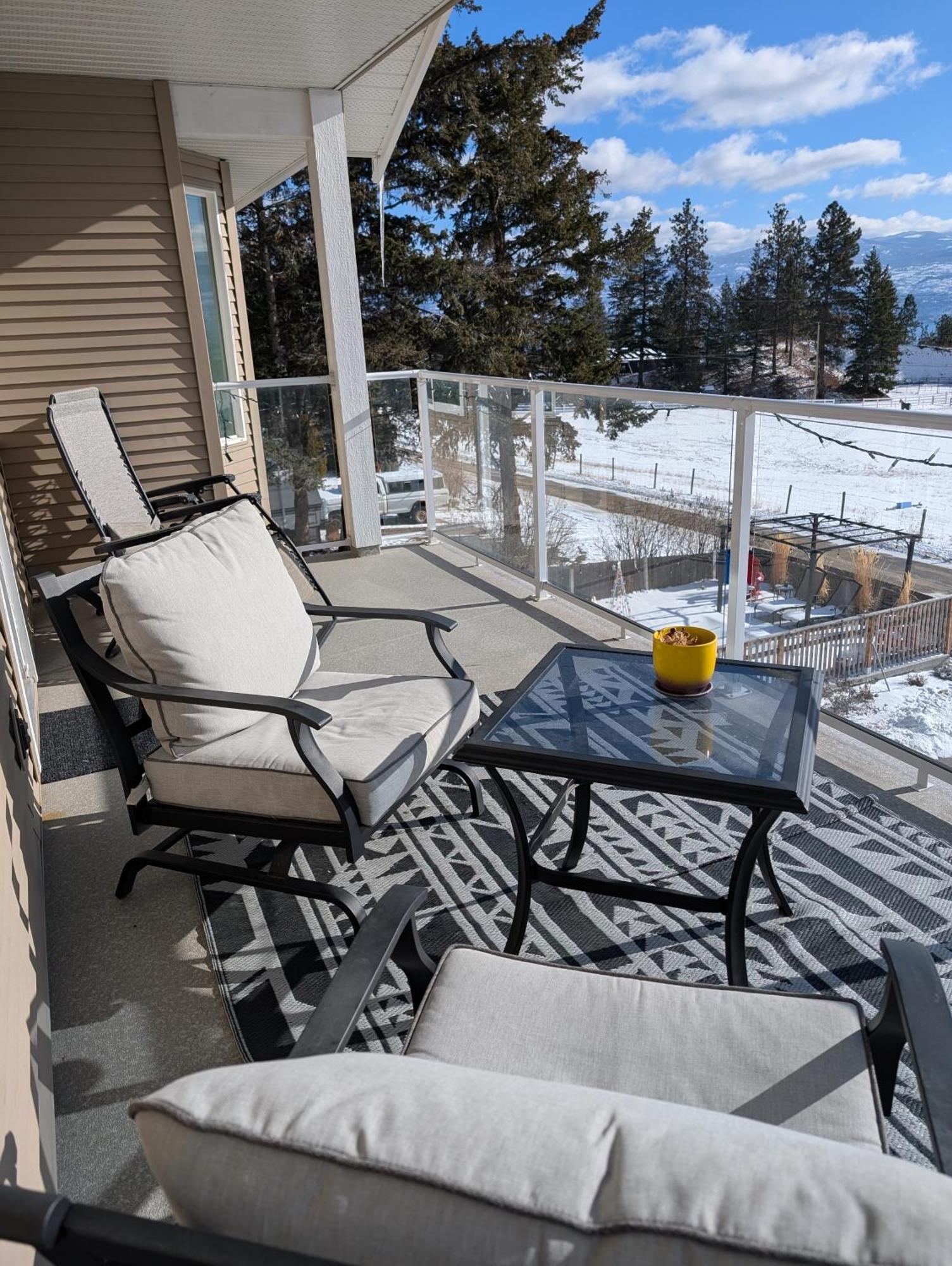 Salish B&B And Spa West Kelowna Exterior photo